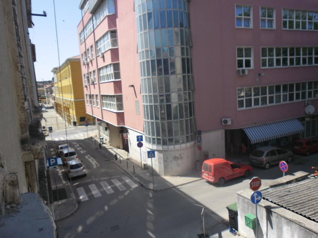 City Center Rooms Пула Екстериор снимка