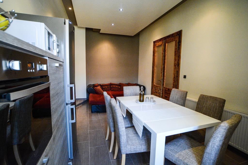 City Center Rooms Пула Екстериор снимка